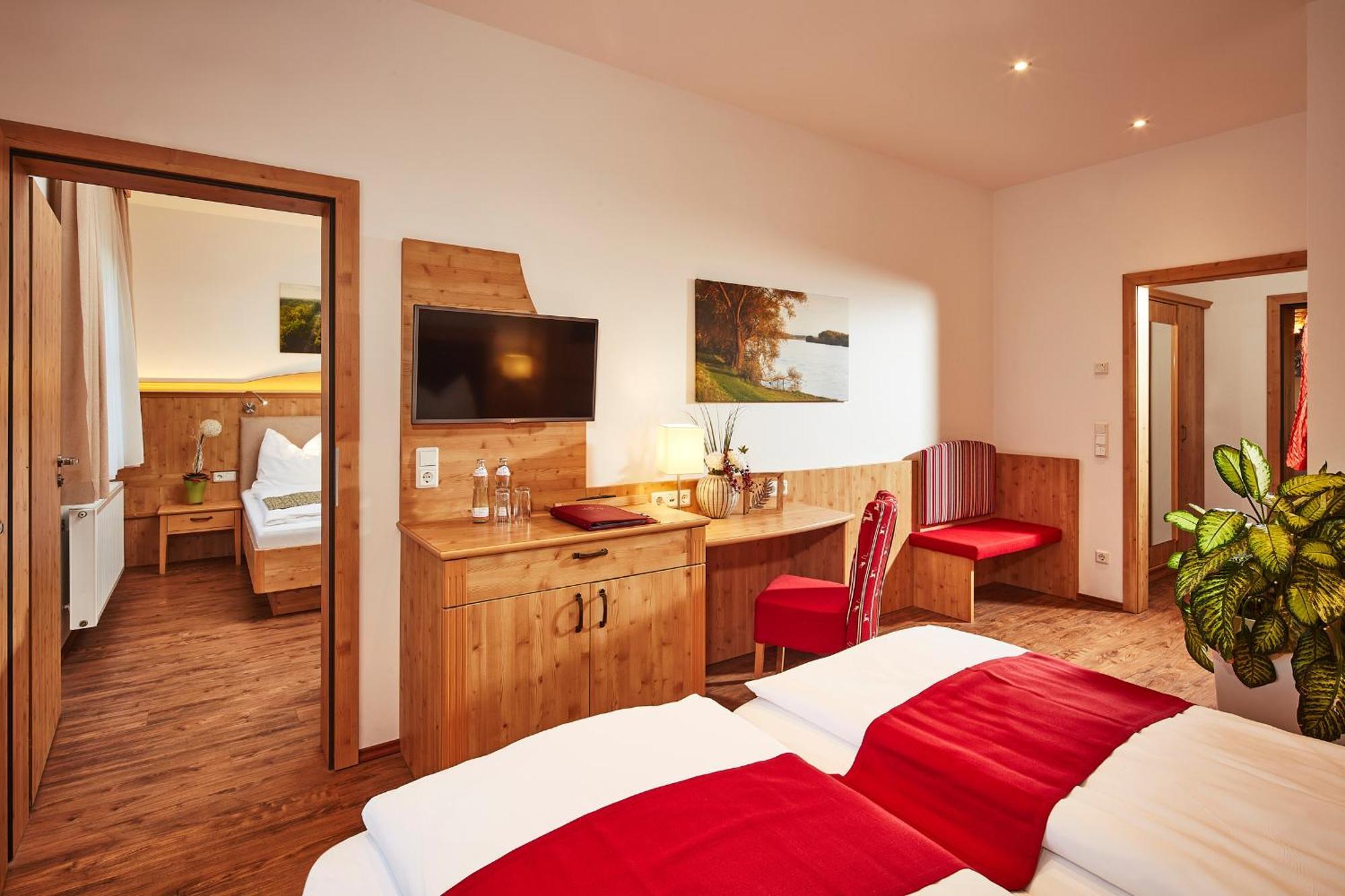Au an der Donau Donauhotel Lettnerhof מראה חיצוני תמונה